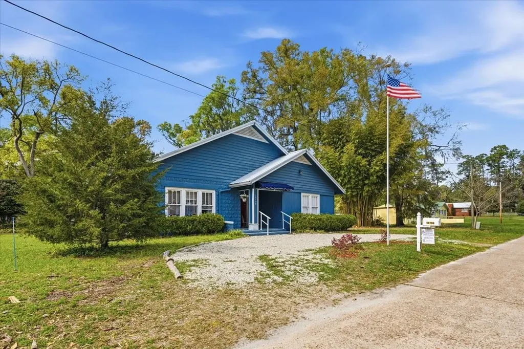 18708 NW 242nd Street High Springs FL 32643