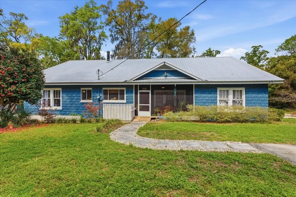 18708 NW 242nd Street High Springs FL 32643