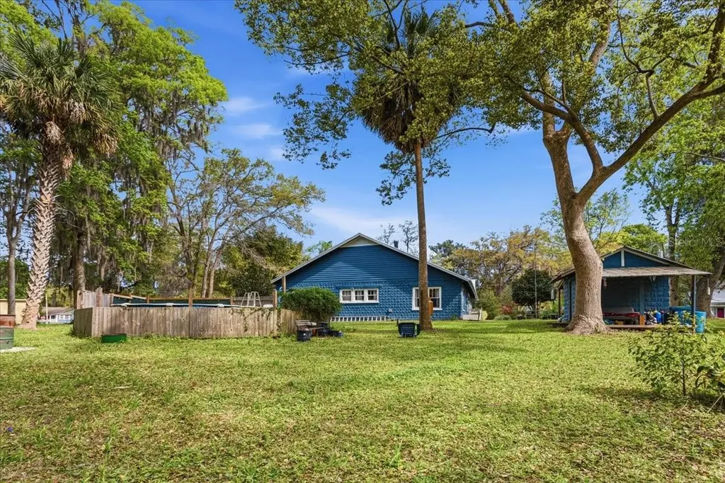 18708 NW 242nd Street High Springs FL 32643