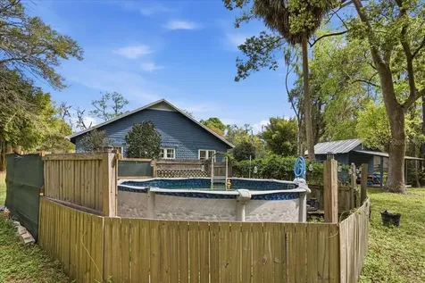 18708 NW 242nd Street High Springs FL 32643