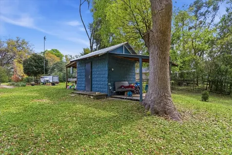 18708 NW 242nd Street High Springs FL 32643