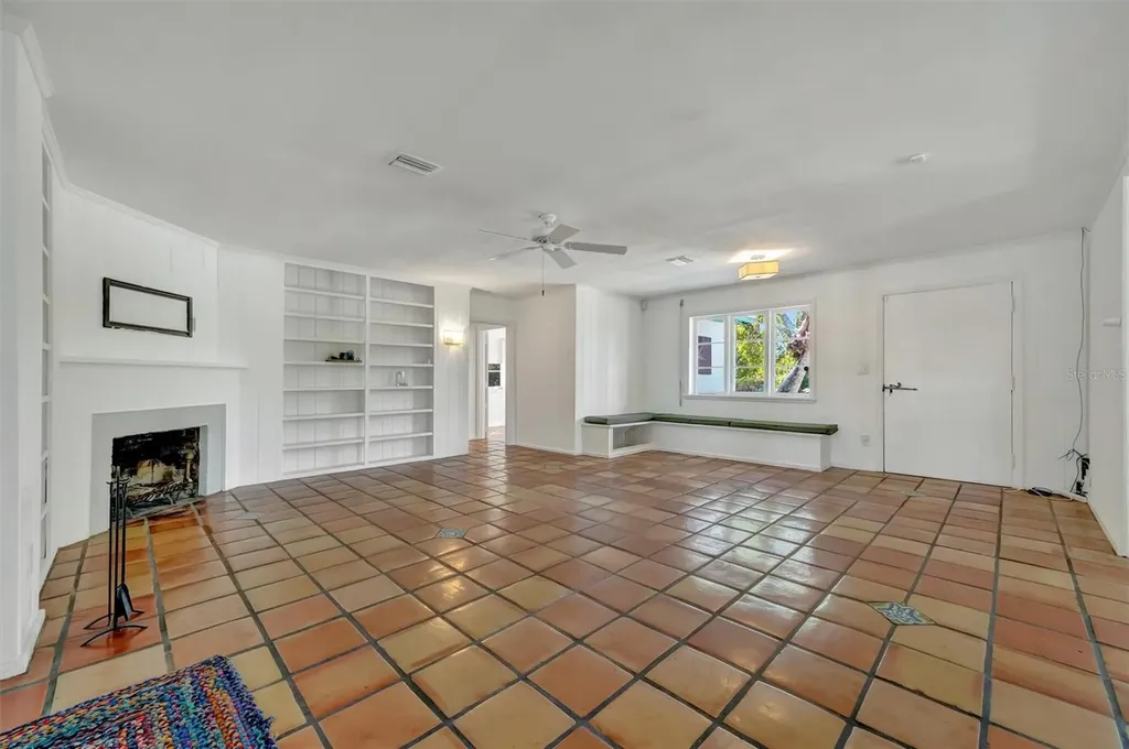 4237 Higel Avenue Sarasota FL 34242