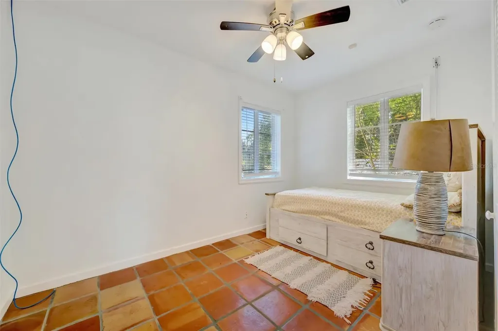 4237 Higel Avenue Sarasota FL 34242