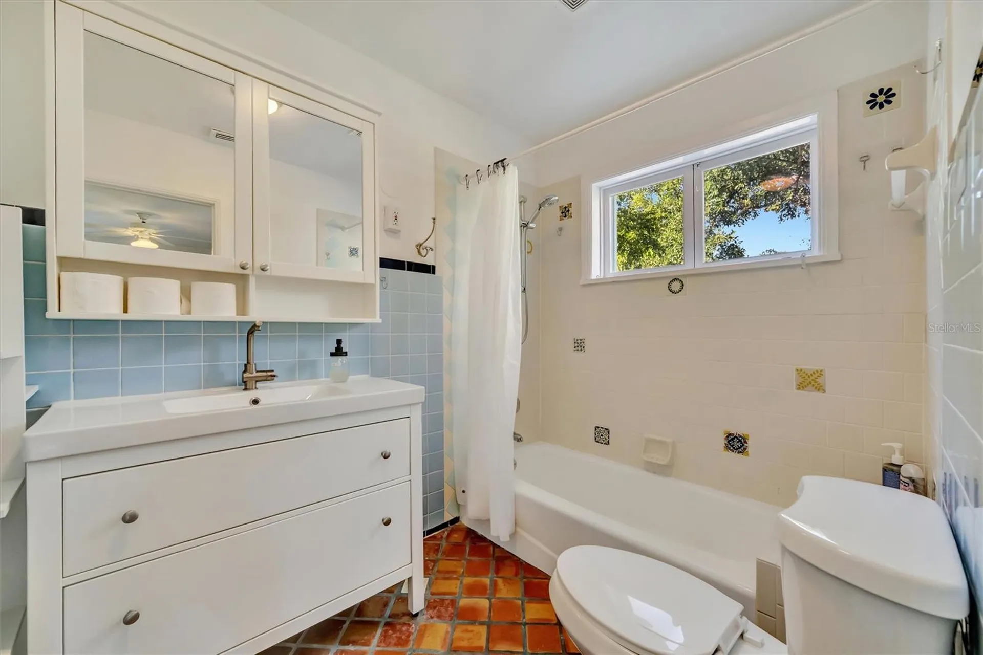4237 Higel Avenue Sarasota FL 34242