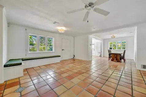 4237 Higel Avenue Sarasota FL 34242