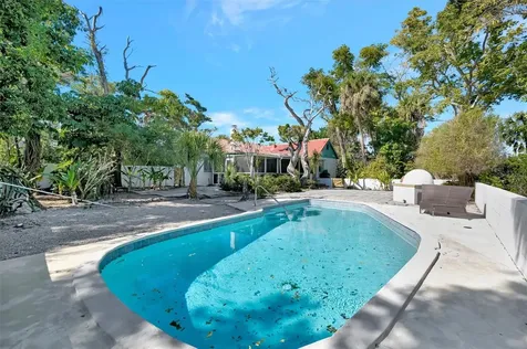 4237 Higel Avenue Sarasota FL 34242