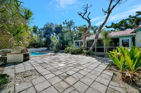 4237 Higel Avenue Sarasota FL 34242