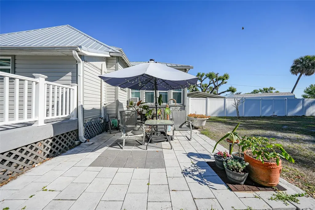 127 5th Street W Zolfo Springs FL 33890