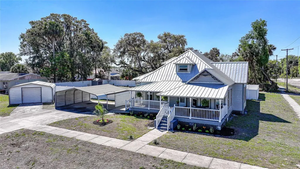 127 5th Street W Zolfo Springs FL 33890