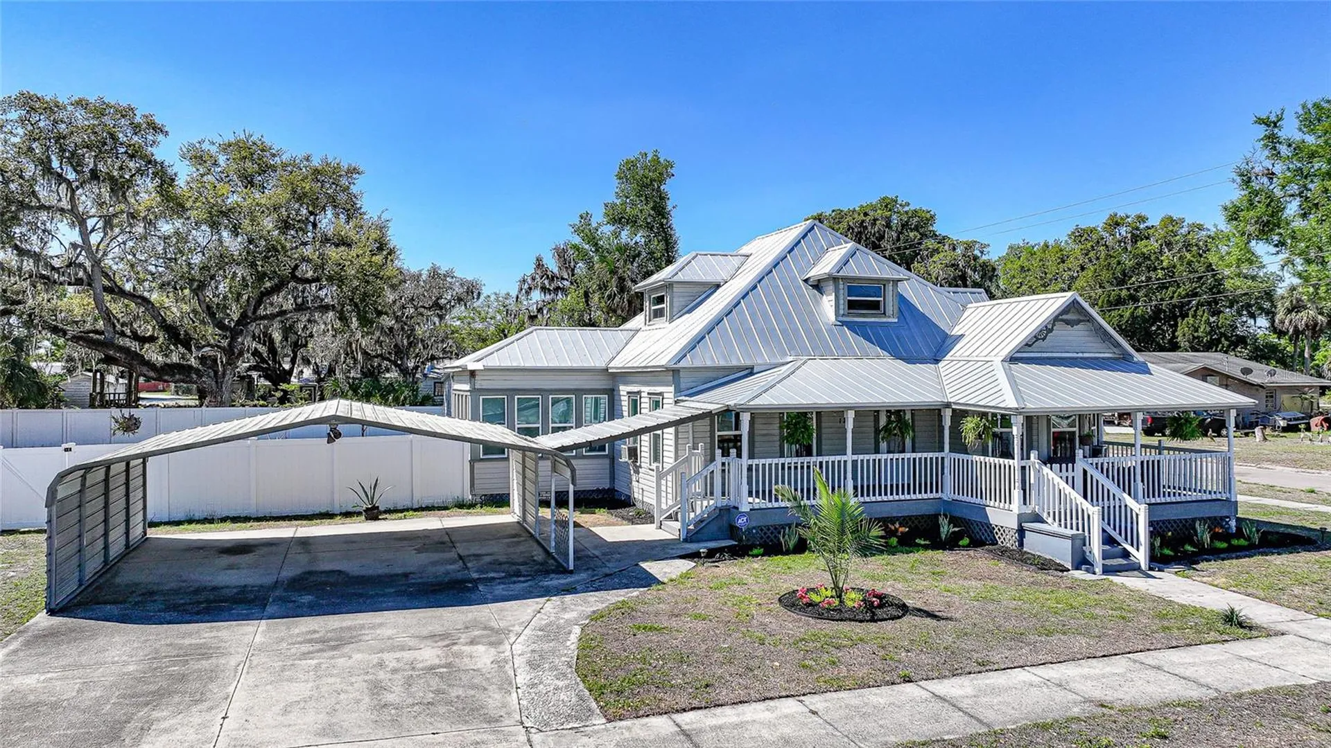 127 5th Street W Zolfo Springs FL 33890