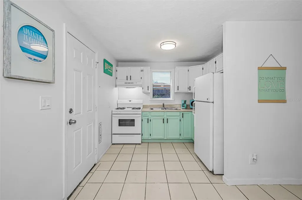 1918 Macomber Avenue Clearwater FL 33755