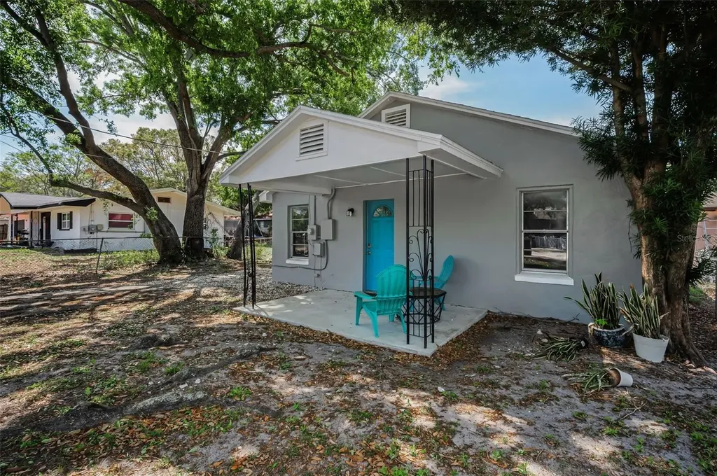 1918 Macomber Avenue Clearwater FL 33755