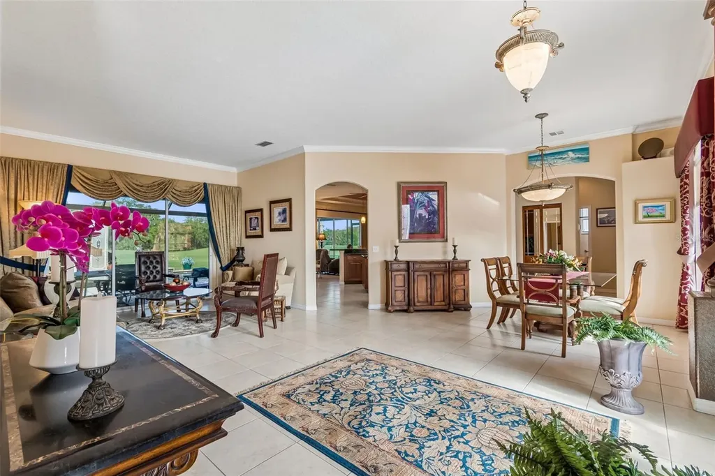 566 Planters Manor Way Bradenton FL 34212