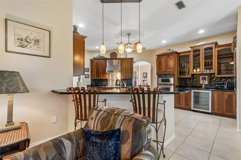 566 Planters Manor Way Bradenton FL 34212