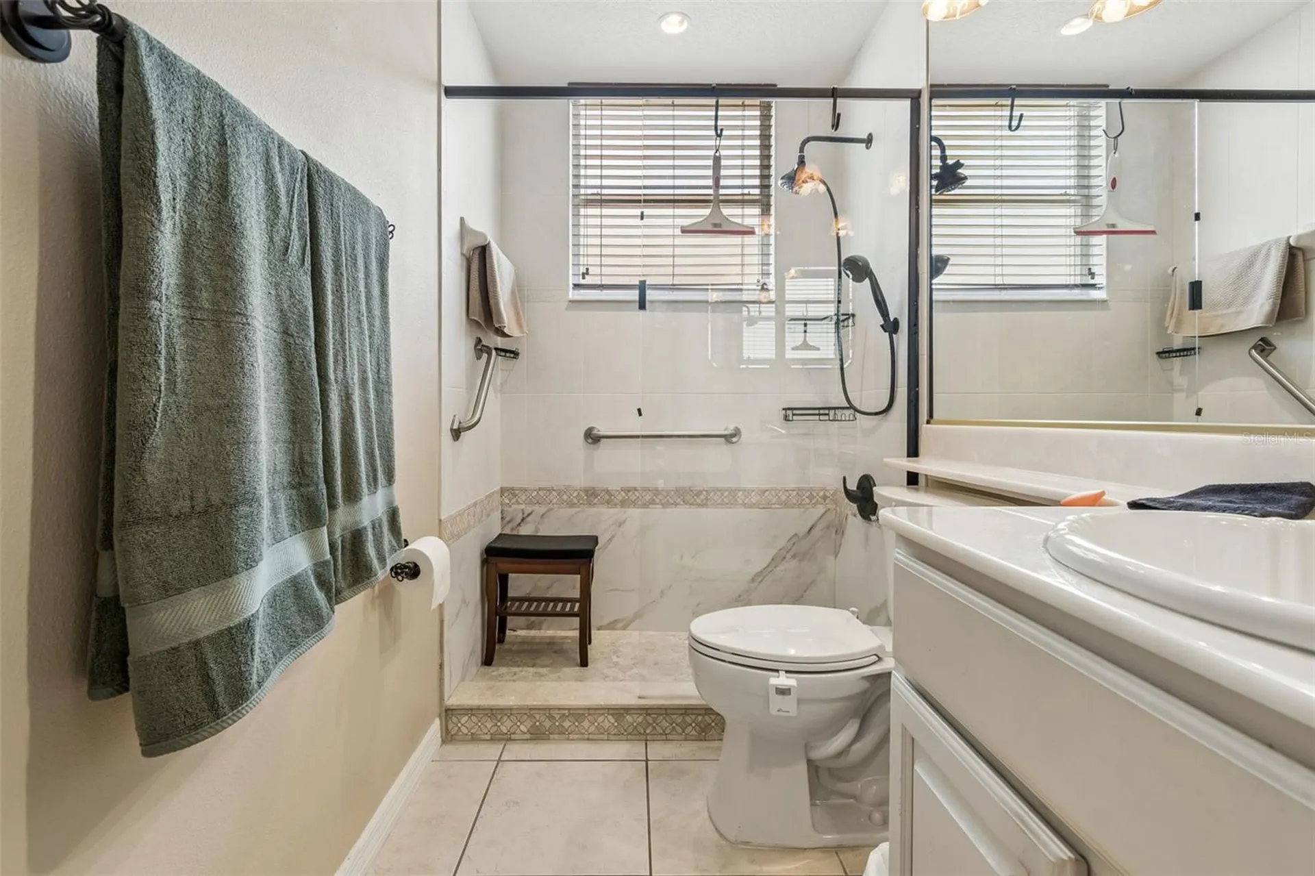 566 Planters Manor Way Bradenton FL 34212