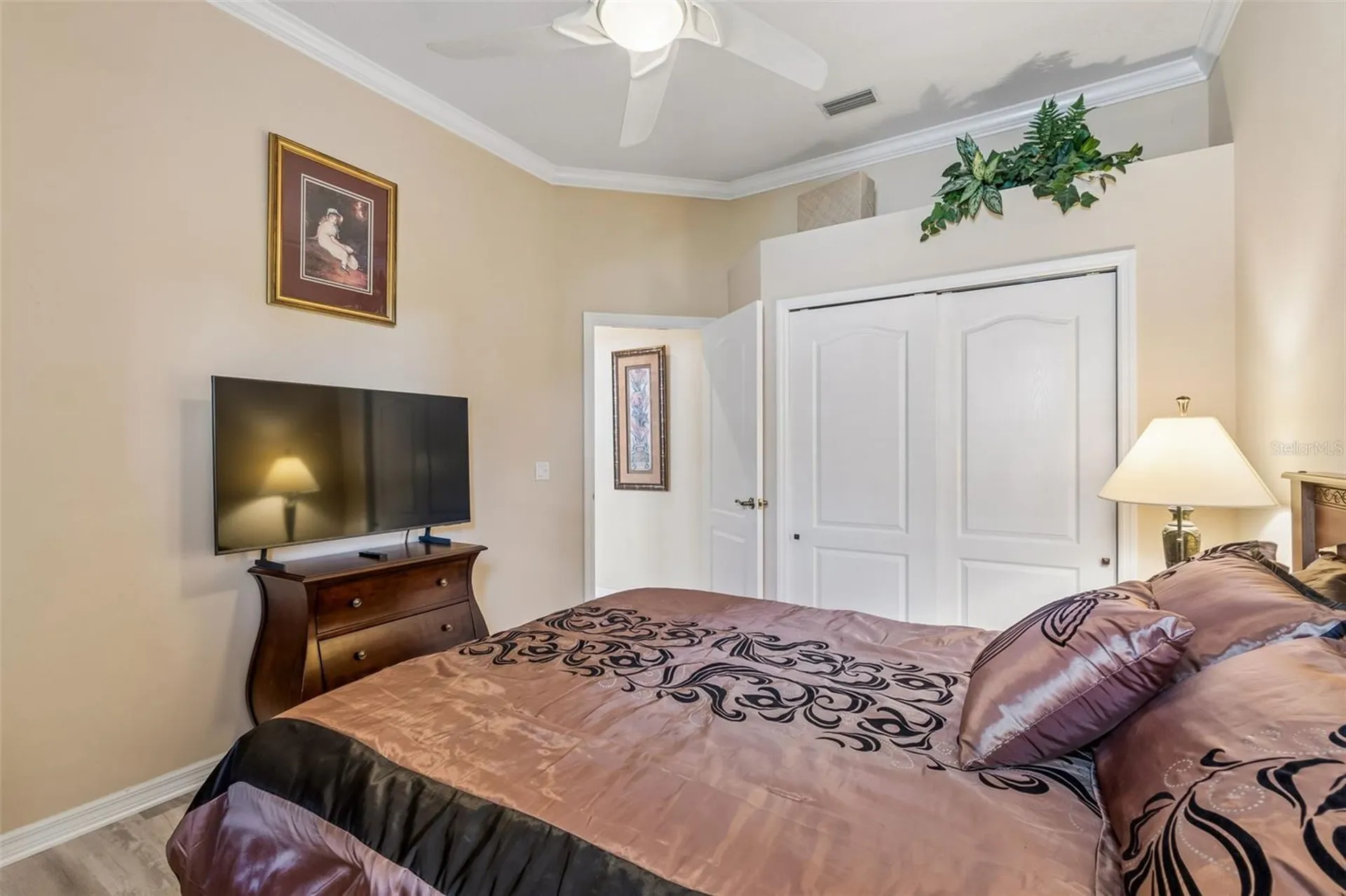 566 Planters Manor Way Bradenton FL 34212