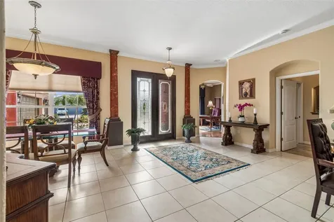566 Planters Manor Way Bradenton FL 34212