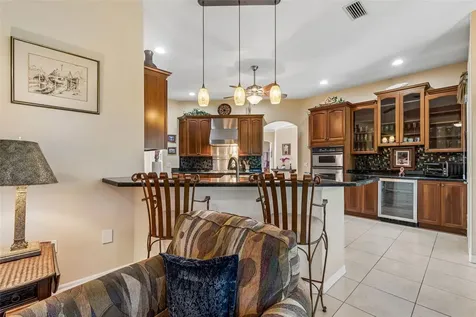 566 Planters Manor Way Bradenton FL 34212