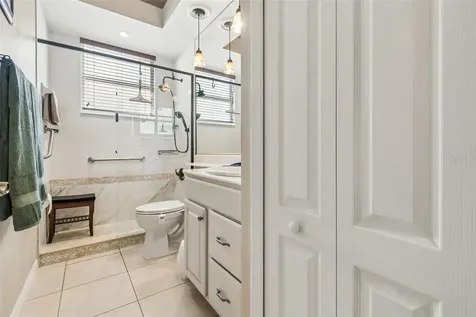 566 Planters Manor Way Bradenton FL 34212
