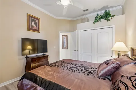 566 Planters Manor Way Bradenton FL 34212