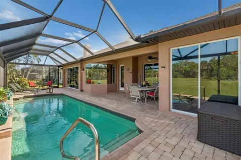 566 Planters Manor Way Bradenton FL 34212