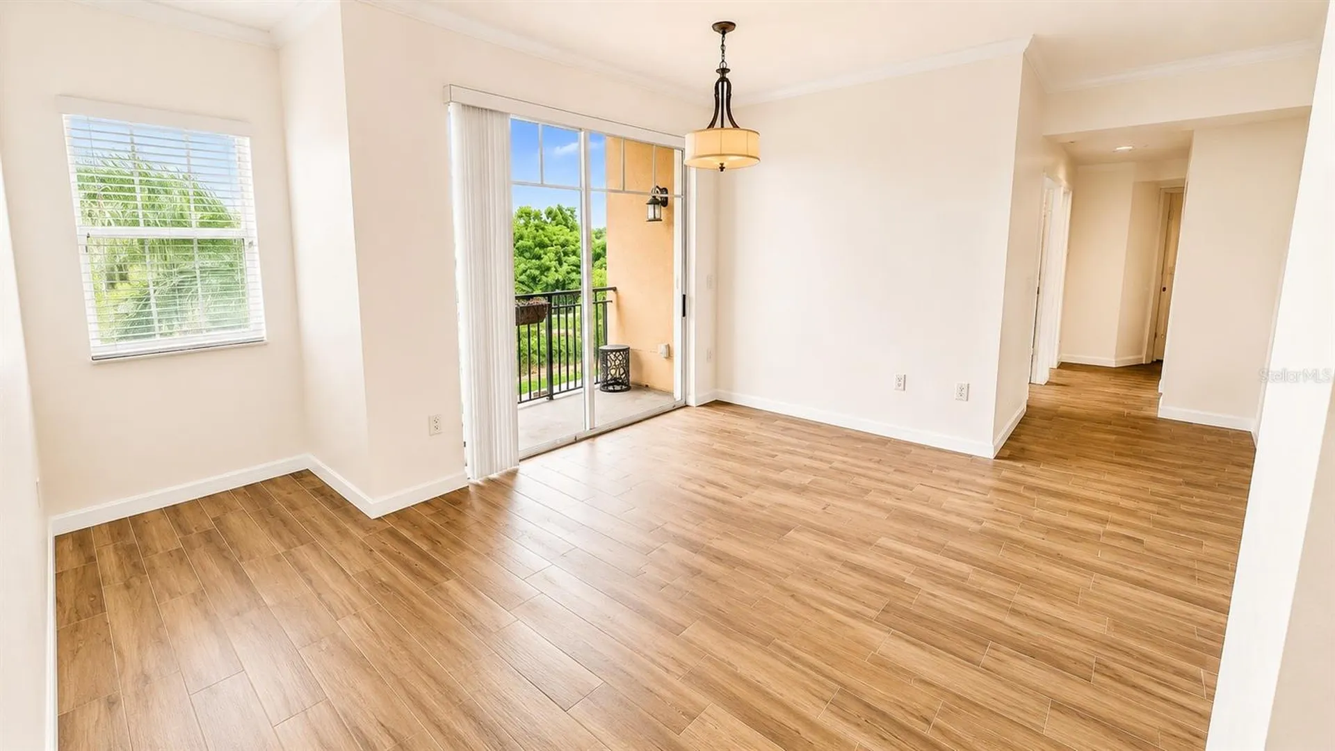1064 N Tamiami Trail Sarasota FL 34236