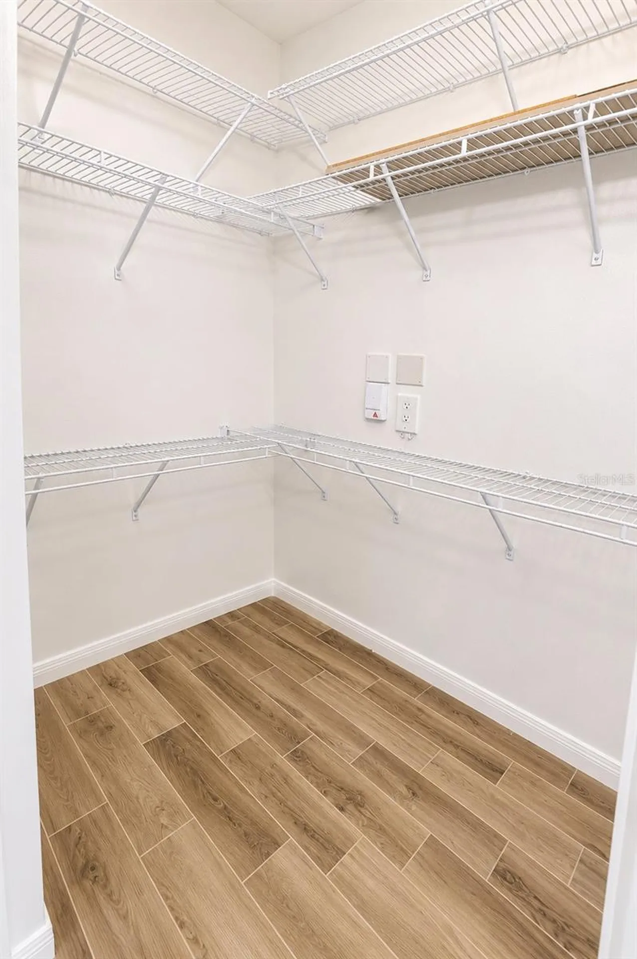 1064 N Tamiami Trail Sarasota FL 34236