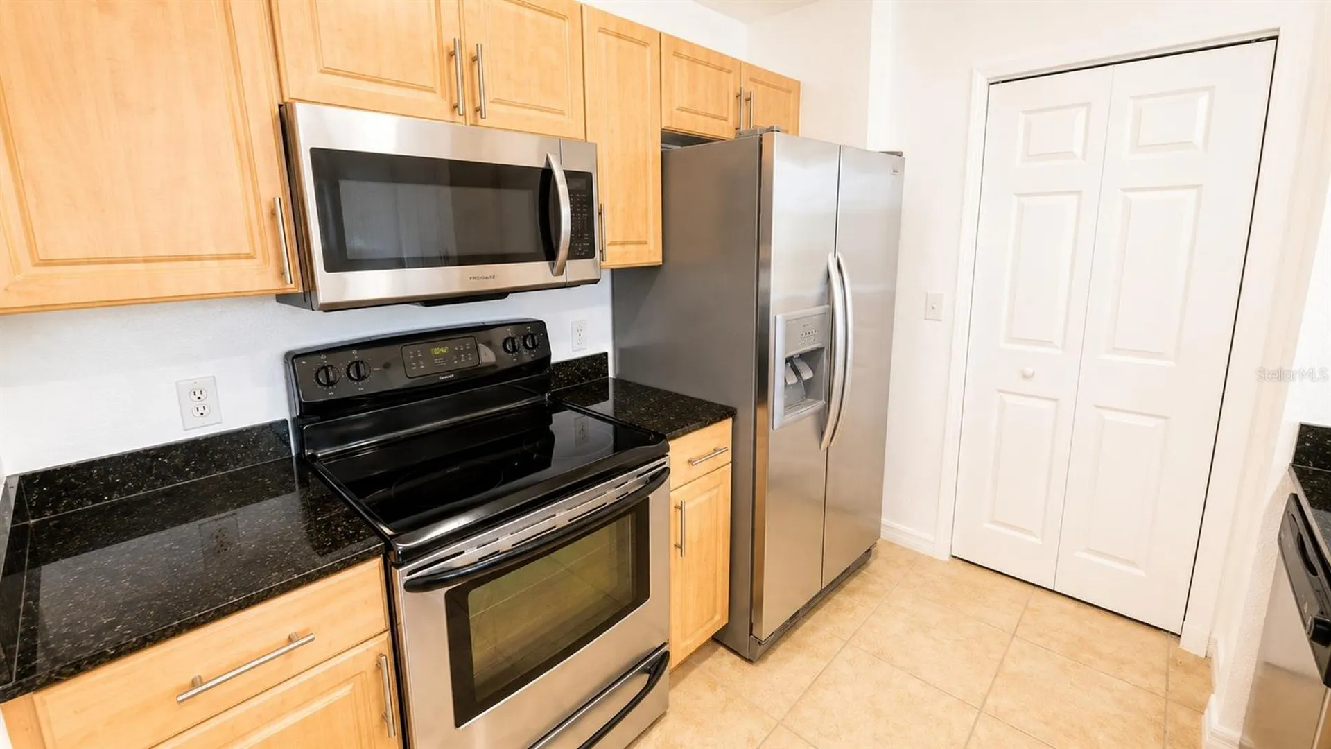1064 N Tamiami Trail Sarasota FL 34236