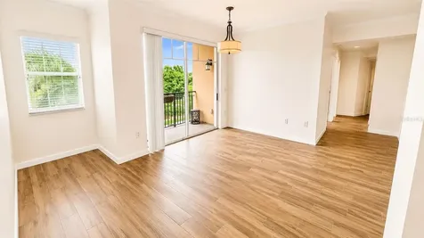 1064 N Tamiami Trail Sarasota FL 34236
