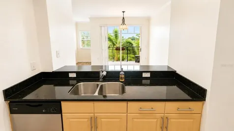 1064 N Tamiami Trail Sarasota FL 34236