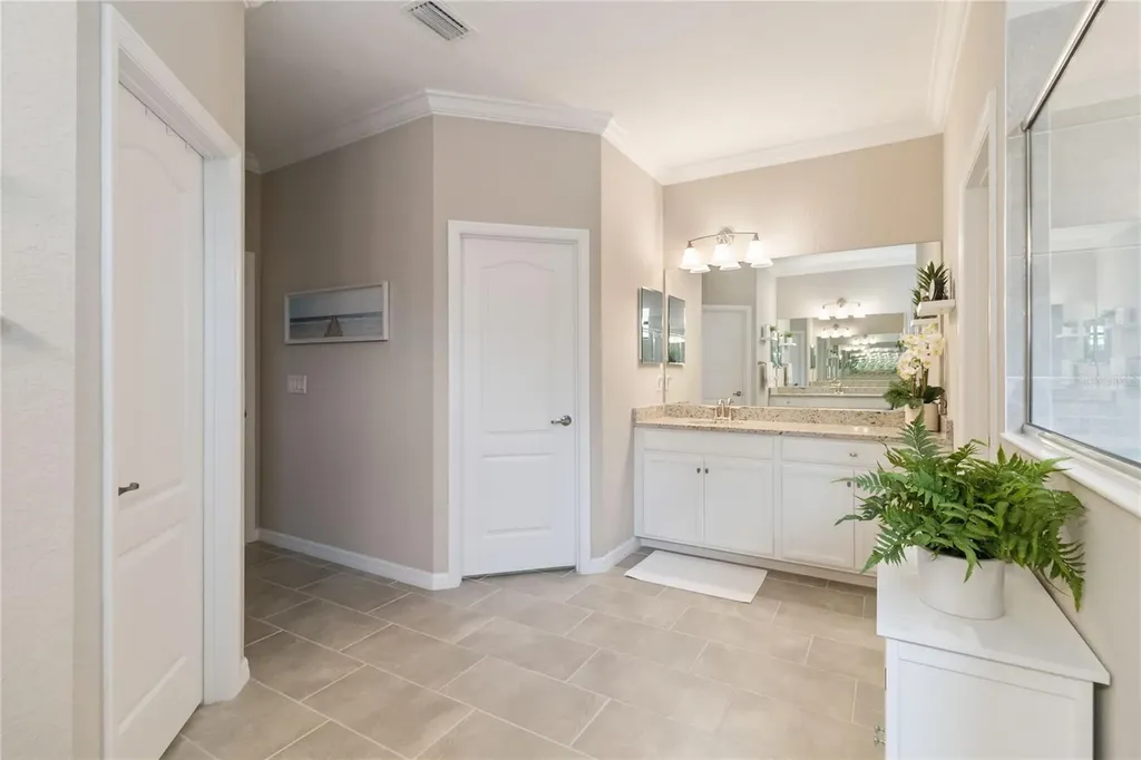 17724 Polo Trail Lakewood Ranch FL 34211