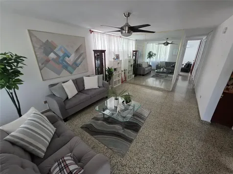 509 Blq 211 Urb. Villa Carolina Carolina PR 00984