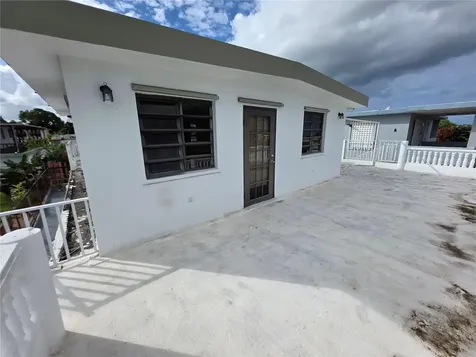 509 Blq 211 Urb. Villa Carolina Carolina PR 00984