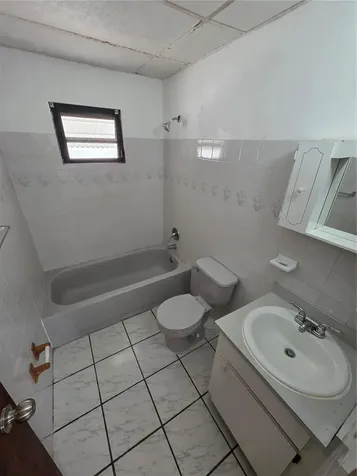 509 Blq 211 Urb. Villa Carolina Carolina PR 00984
