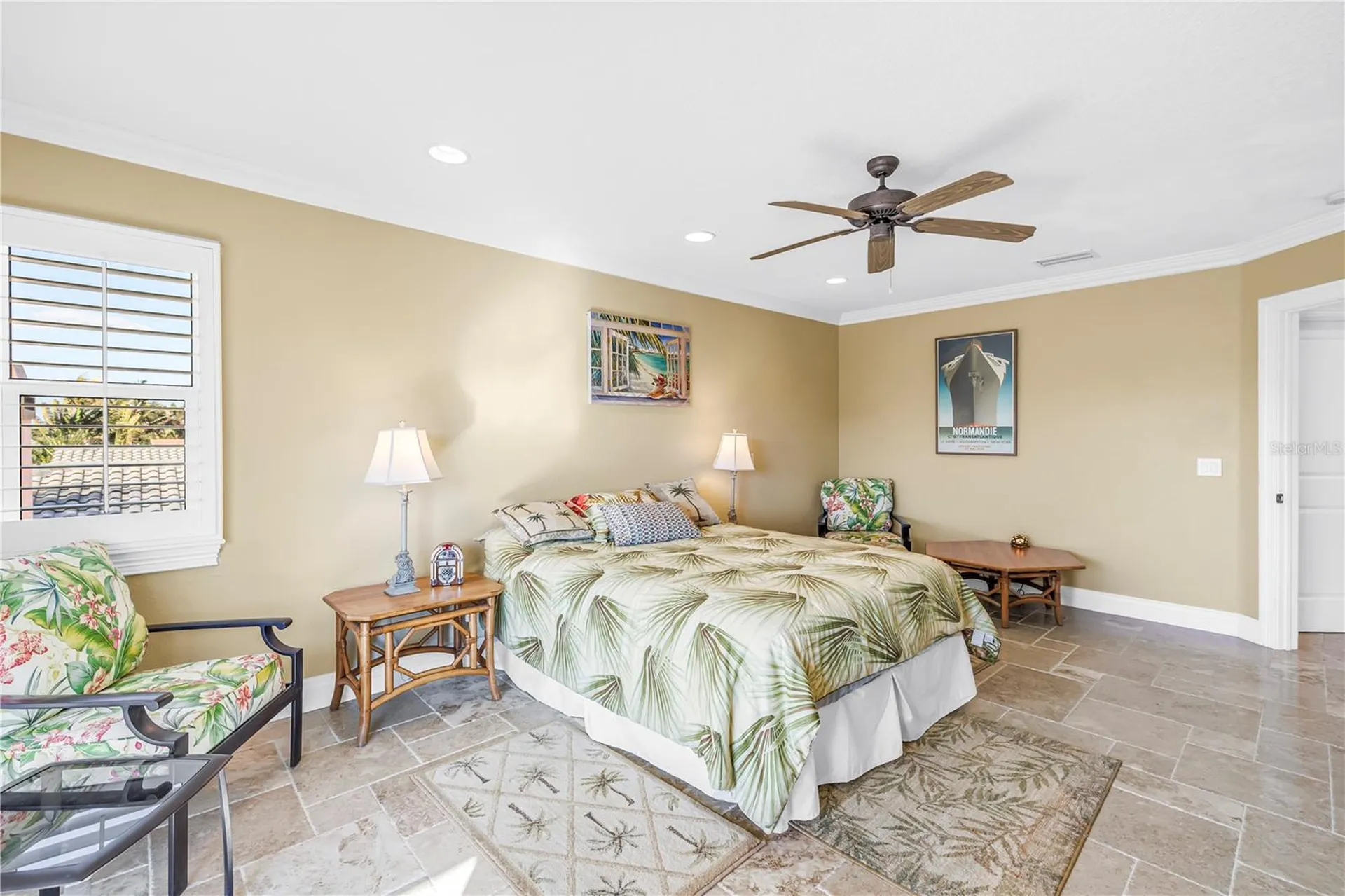 1939 Hawaii Avenue NE St Petersburg FL 33703