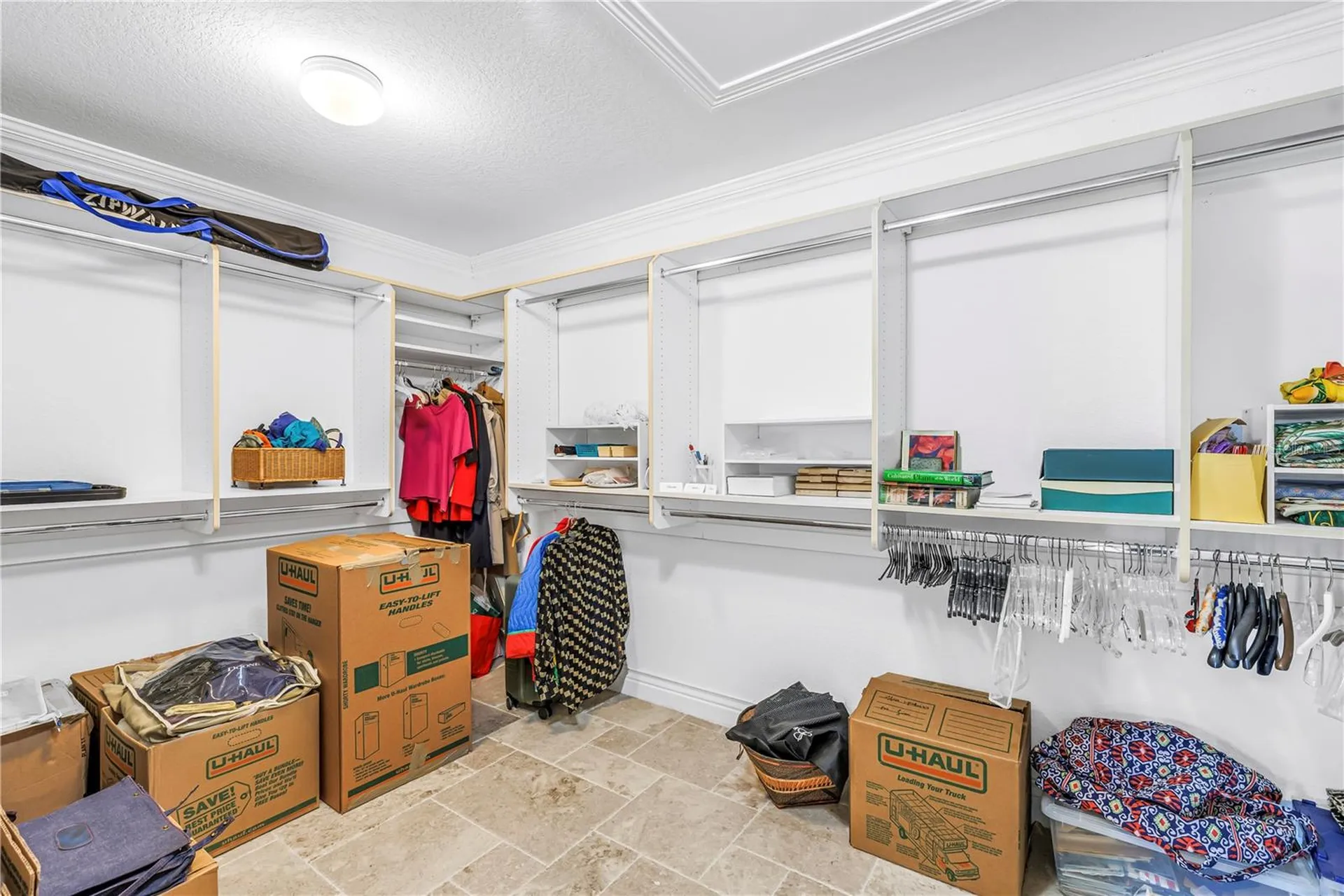 1939 Hawaii Avenue NE St Petersburg FL 33703
