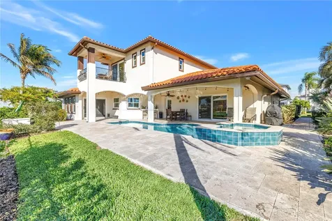 1939 Hawaii Avenue NE St Petersburg FL 33703