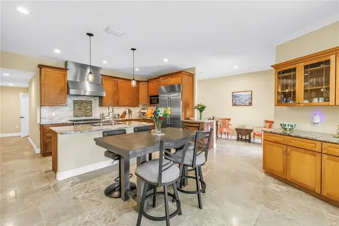 1939 Hawaii Avenue NE St Petersburg FL 33703