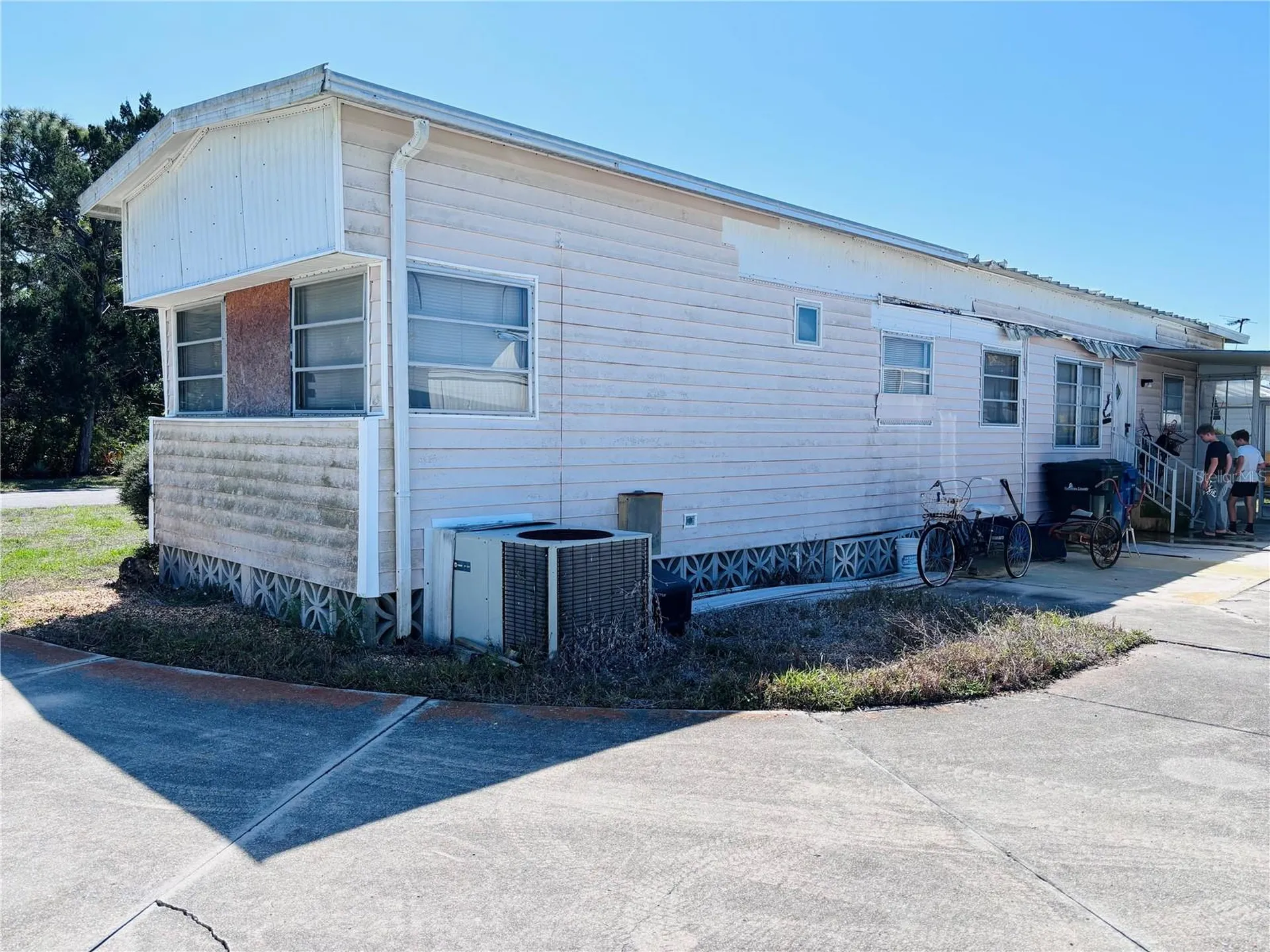 1891 Englewood Road Englewood FL 34223