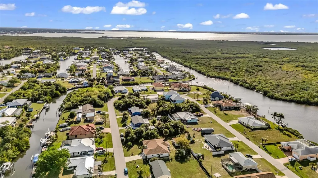 18939 Ayrshire Circle Port Charlotte FL 33948