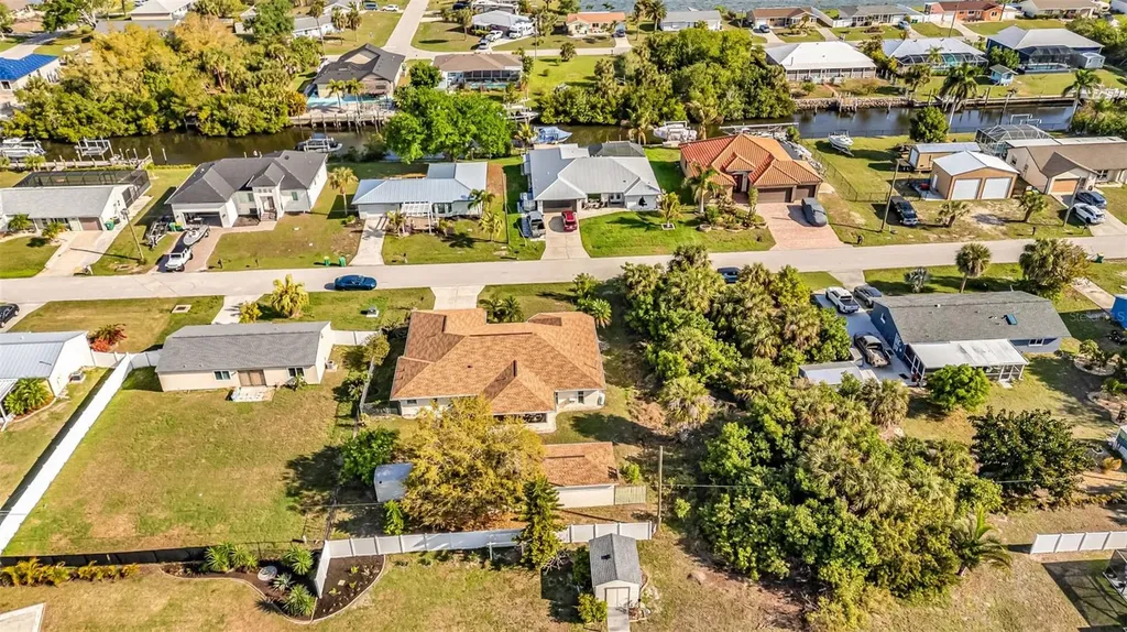 18939 Ayrshire Circle Port Charlotte FL 33948
