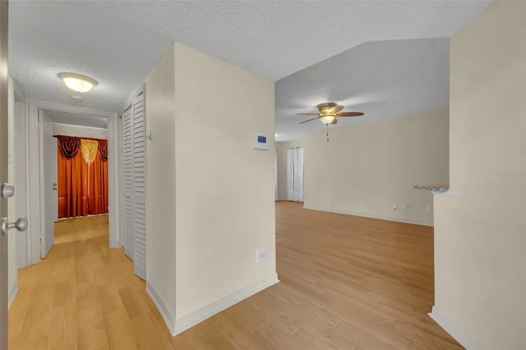 4512 Commander Drive Orlando FL 32822