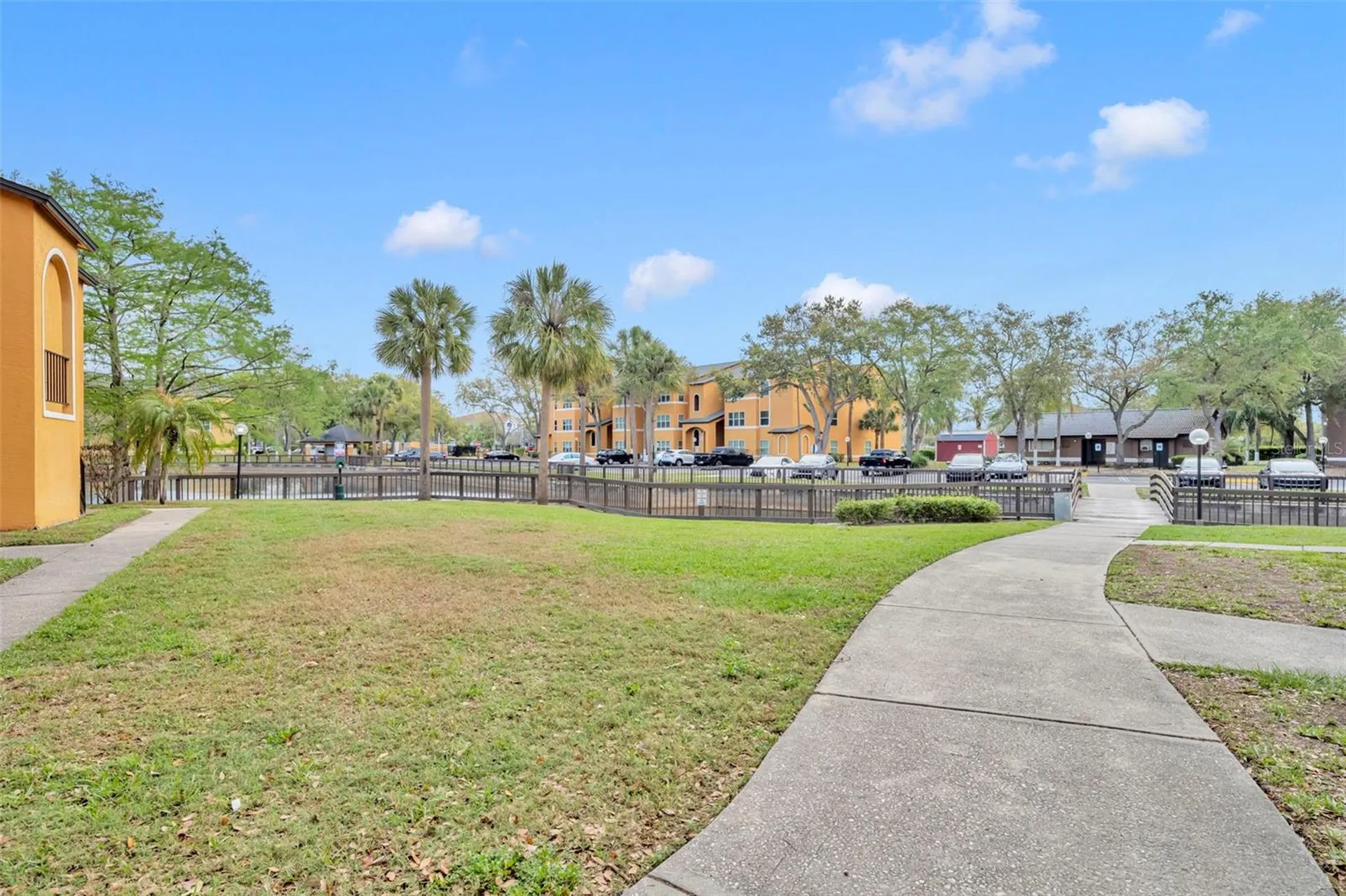 4512 Commander Drive Orlando FL 32822