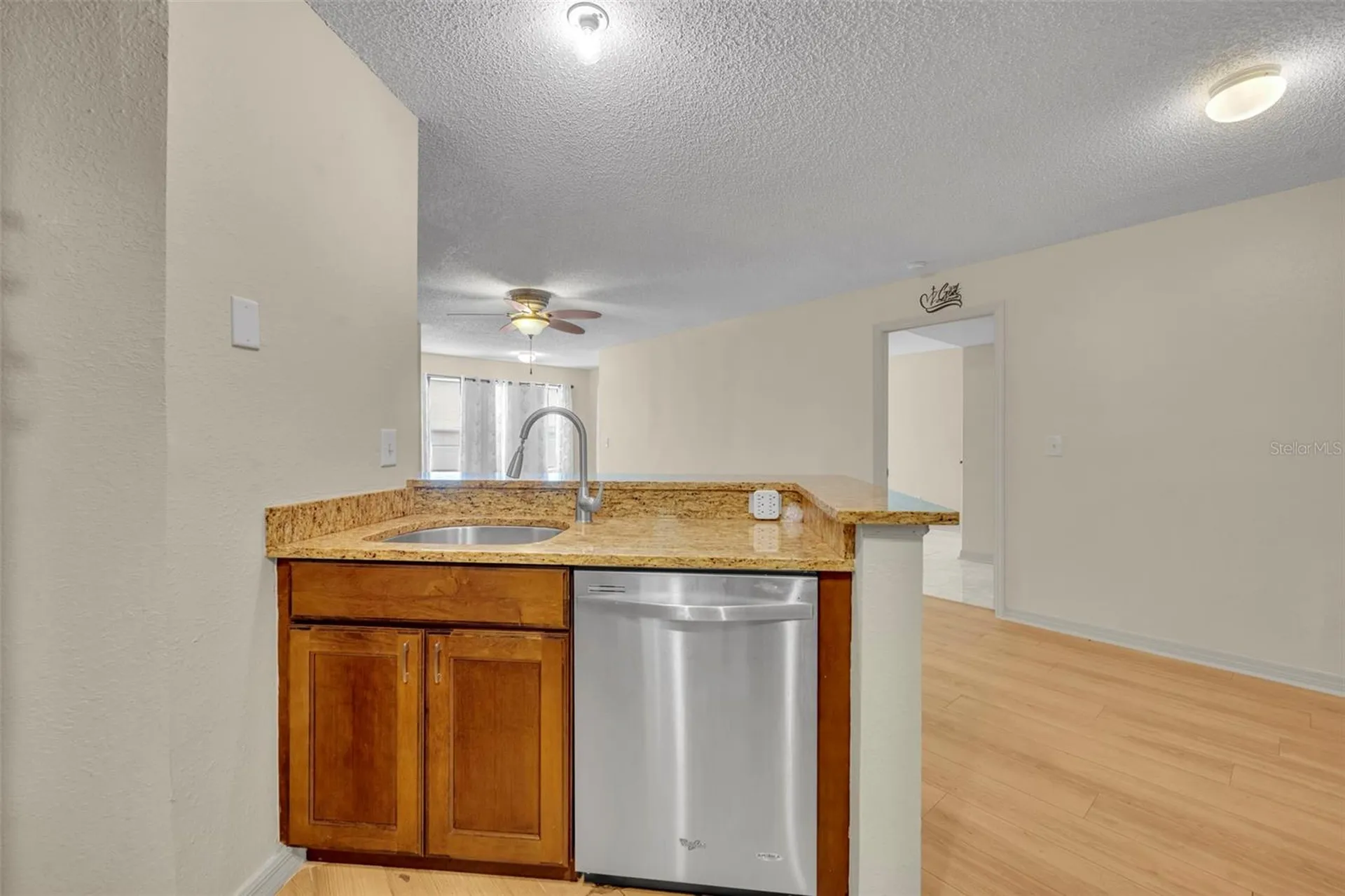 4512 Commander Drive Orlando FL 32822