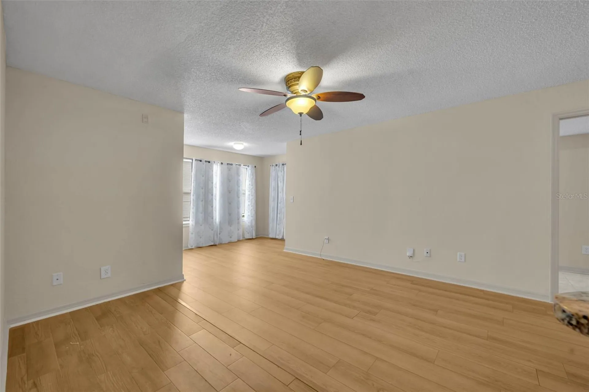 4512 Commander Drive Orlando FL 32822
