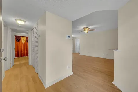 4512 Commander Drive Orlando FL 32822
