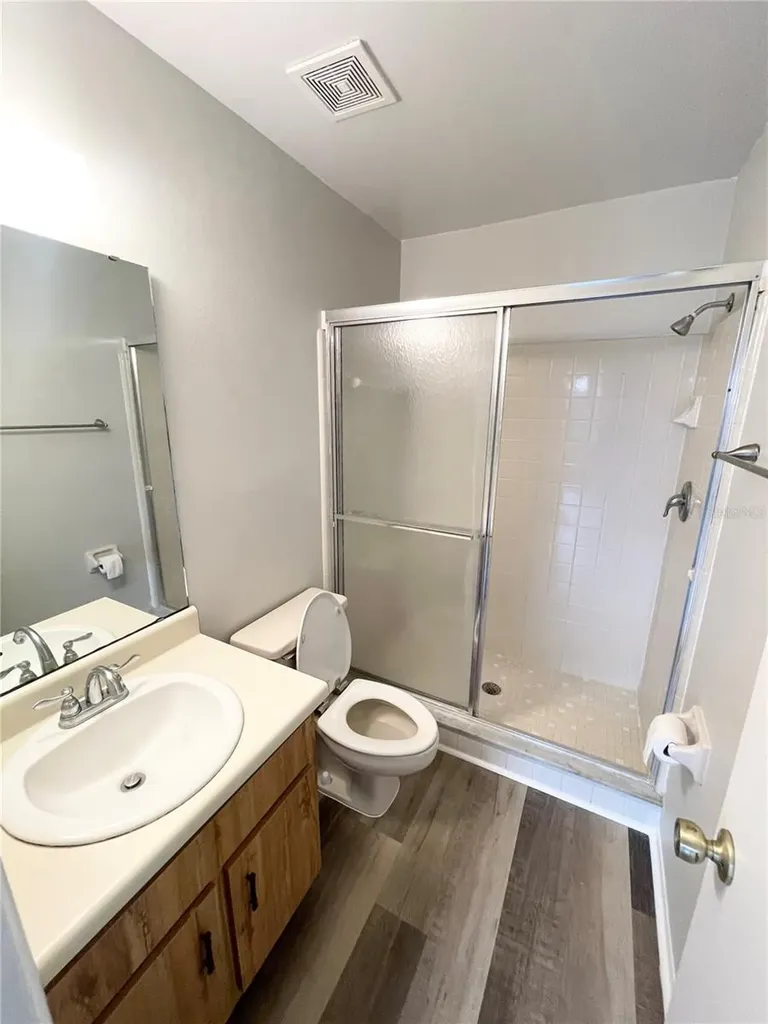 4854 S Semoran Boulevard Orlando FL 32822