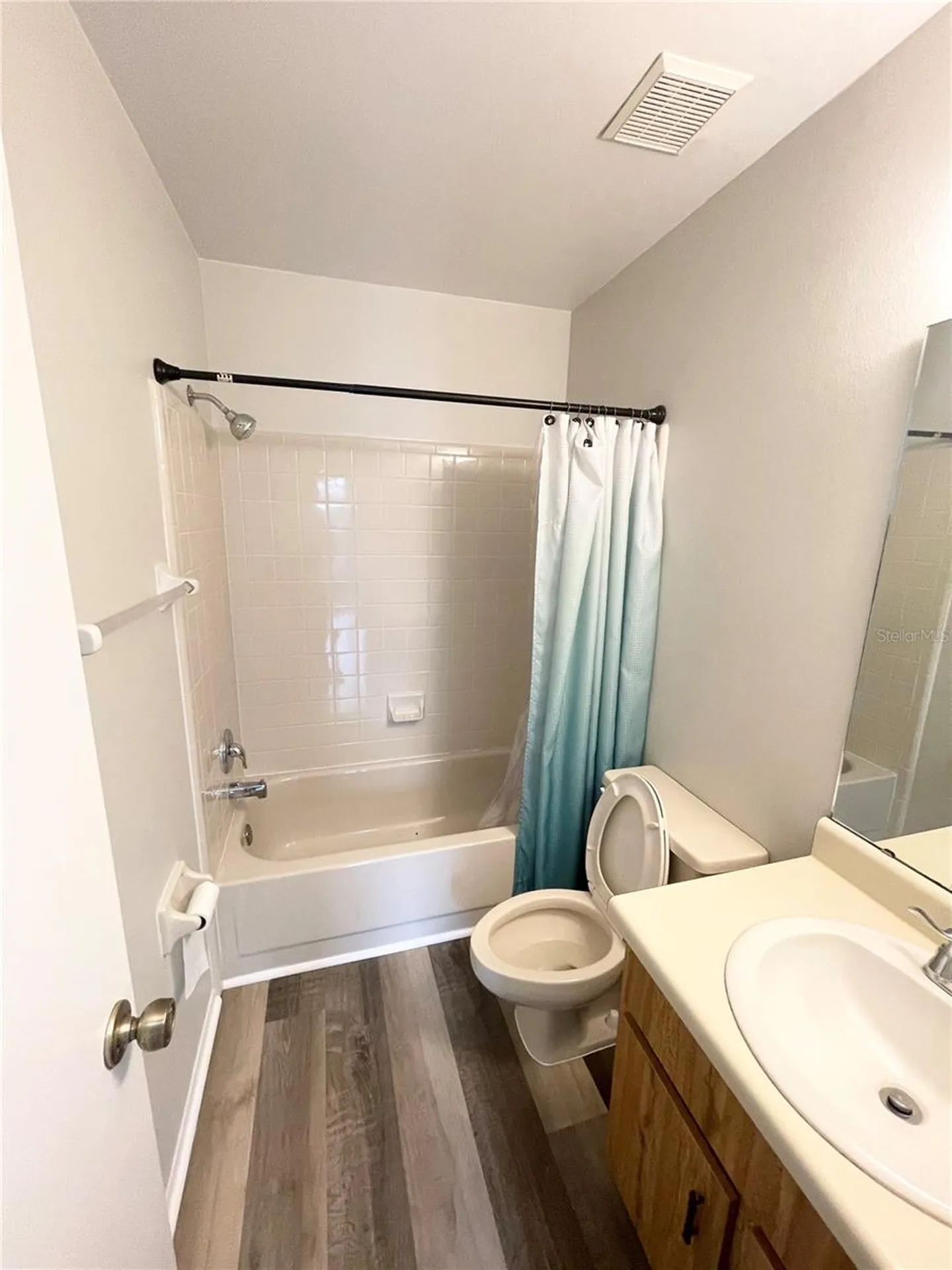 4854 S Semoran Boulevard Orlando FL 32822