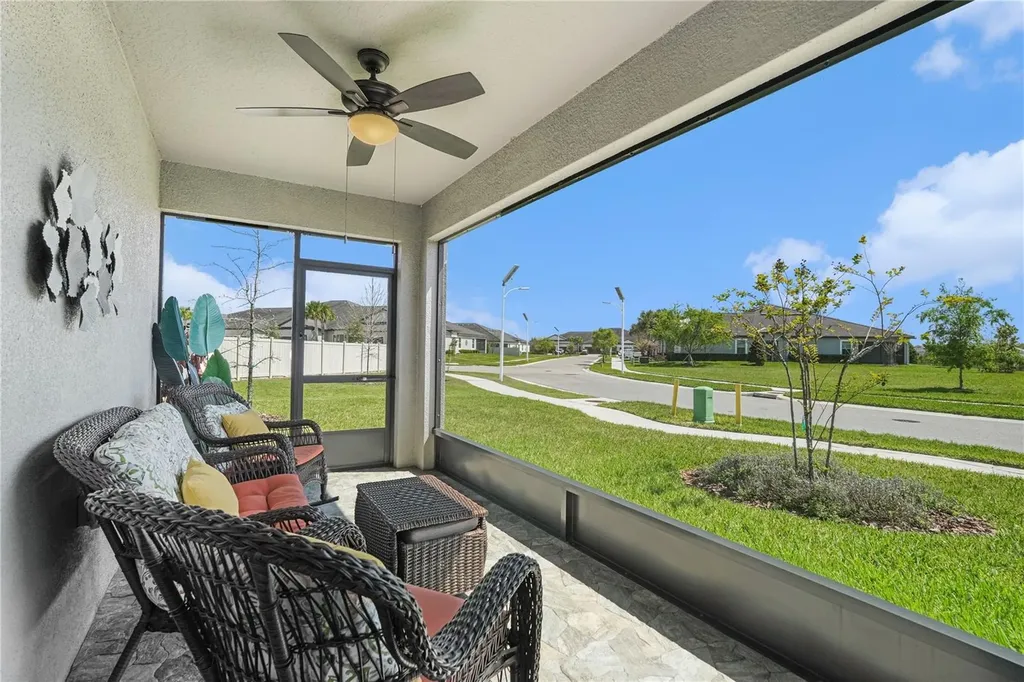 10231 Echo Dock Loop San Antonio FL 33576