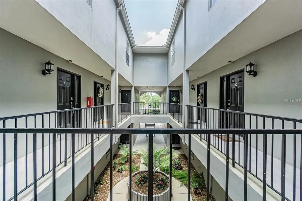 606 S Glen Avenue Tampa FL 33609